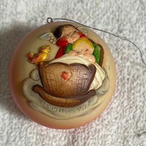 Anri 1976 Christmas Ornament